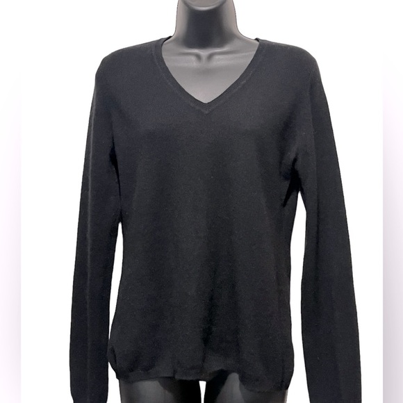Cashmere Charter Club Luxury Black V Neck Pullover Sweater Womens size Medium - Picture 10 of 11